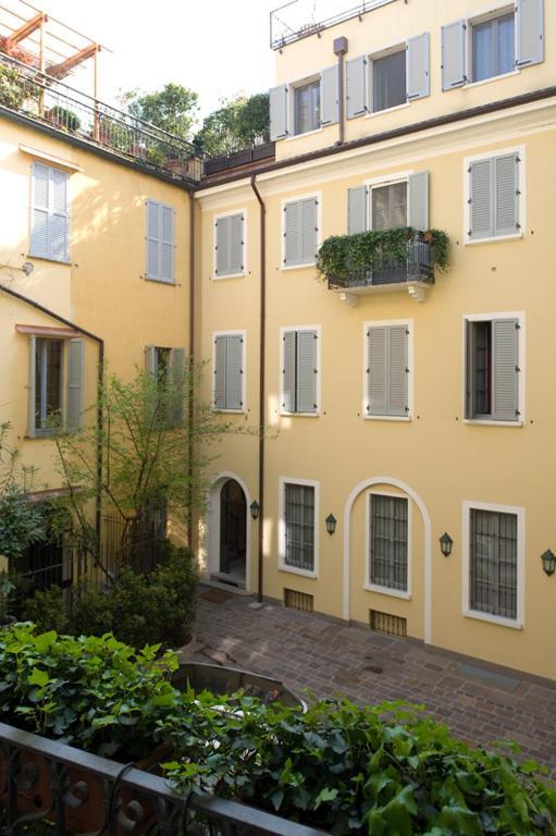 Cerva Fashion District Apartment Milano Exteriör bild